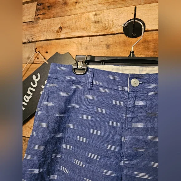 Old Navy Mens Ultimate Slim Blue W/White Heather Wave Design Linen Shorts Sz 33 - Picture 3 of 14